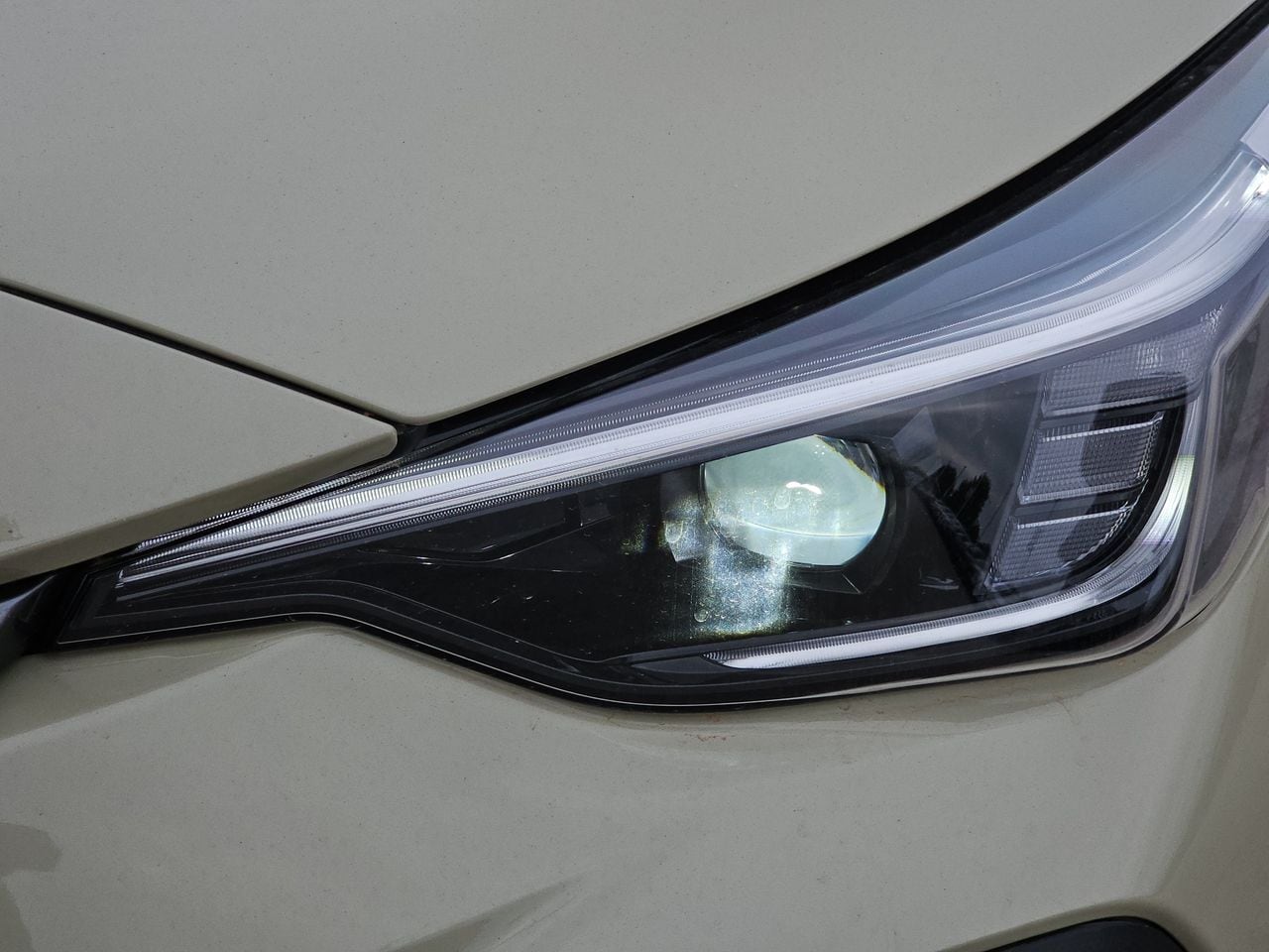 New 2026 Sand Dune Pearl Subaru Limited Hybrid image 32