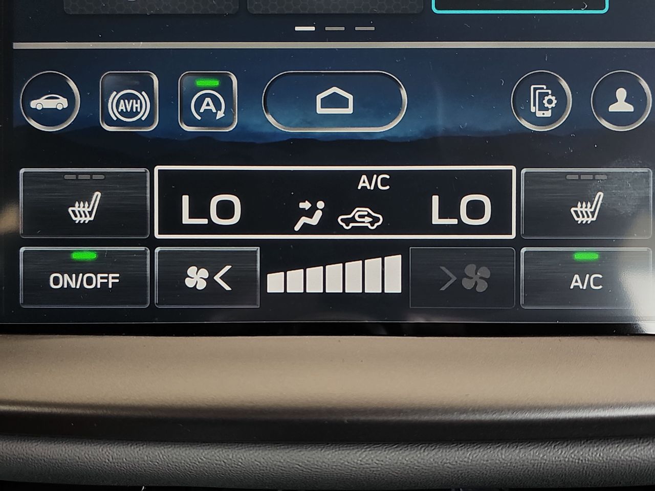 Certified Used 2025 Gray Metallic Subaru Premium image 25