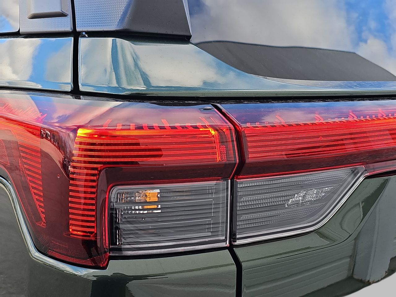 New 2026 Deep Emerald Green Pearl Subaru Limited image 37