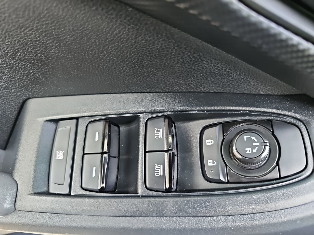 Certified Used 2024 Gray Metallic Subaru Premium image 32