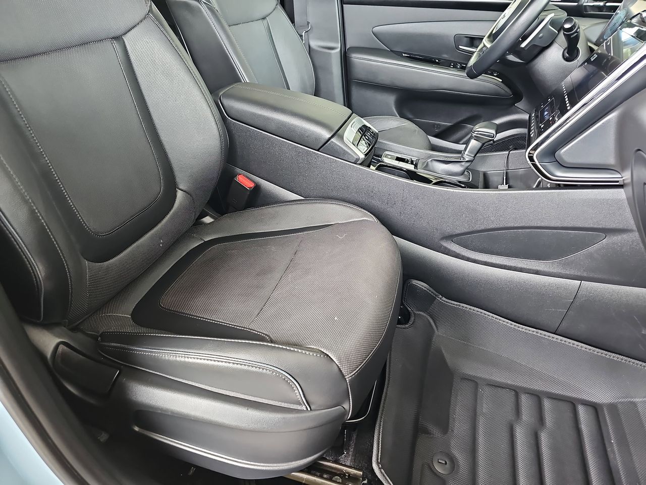 Used 2022 Blue Stone Hyundai Limited image 13