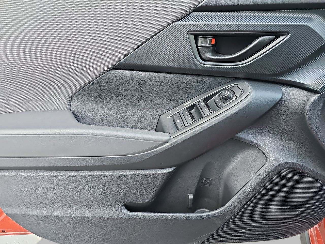 Certified Used 2025 Pearl Subaru Base image 31