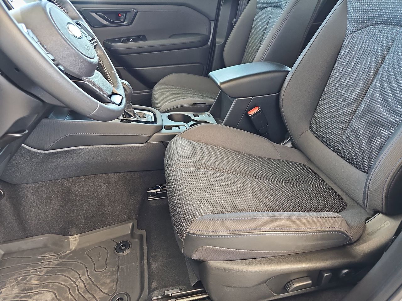 Used 2025 River Rock Pearl Subaru Premium image 19