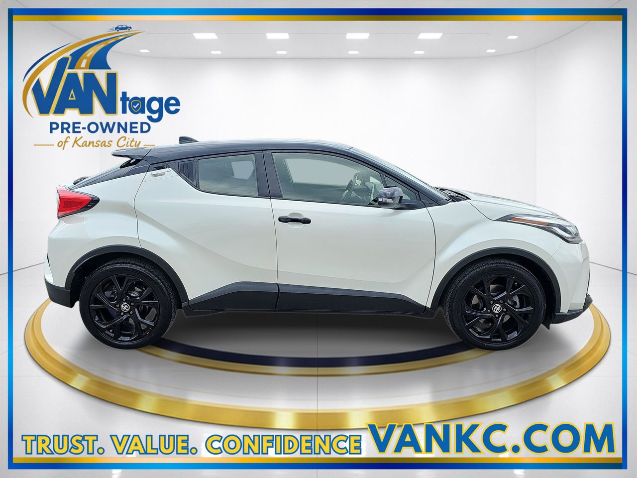 Used 2021 Blizzard Pearl w Black Roof Toyota Nightshade image 5