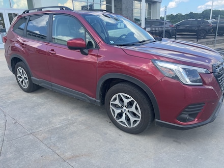 2022 Subaru Forester Premium SUV
