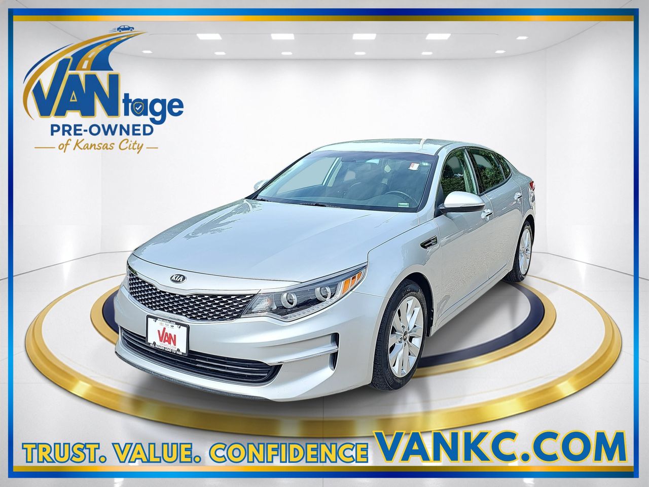 2016 Kia Optima EX AT's photo