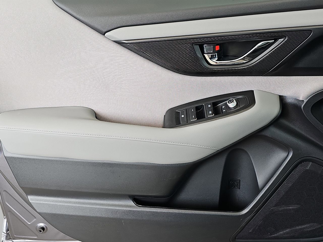 Certified Used 2025 Gray Metallic Subaru Premium image 30