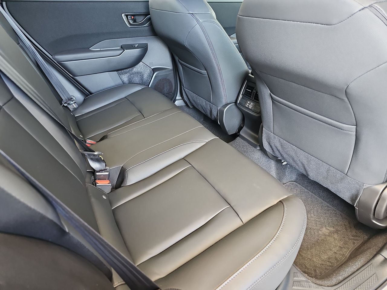 New 2026 River Rock Pearl Subaru Premium image 11