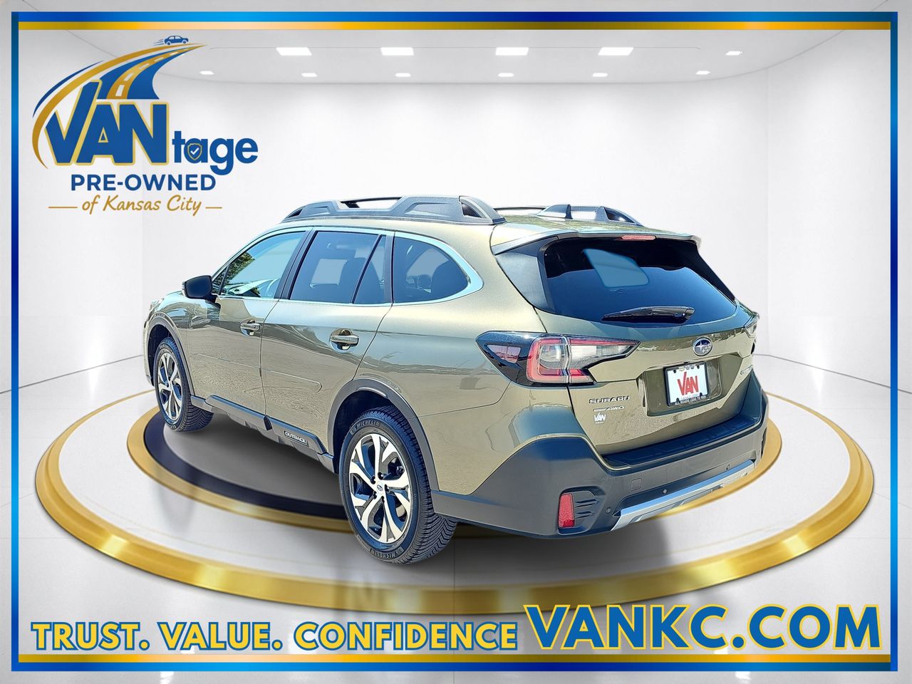 Used 2020 Green Metallic Subaru Limited image 9