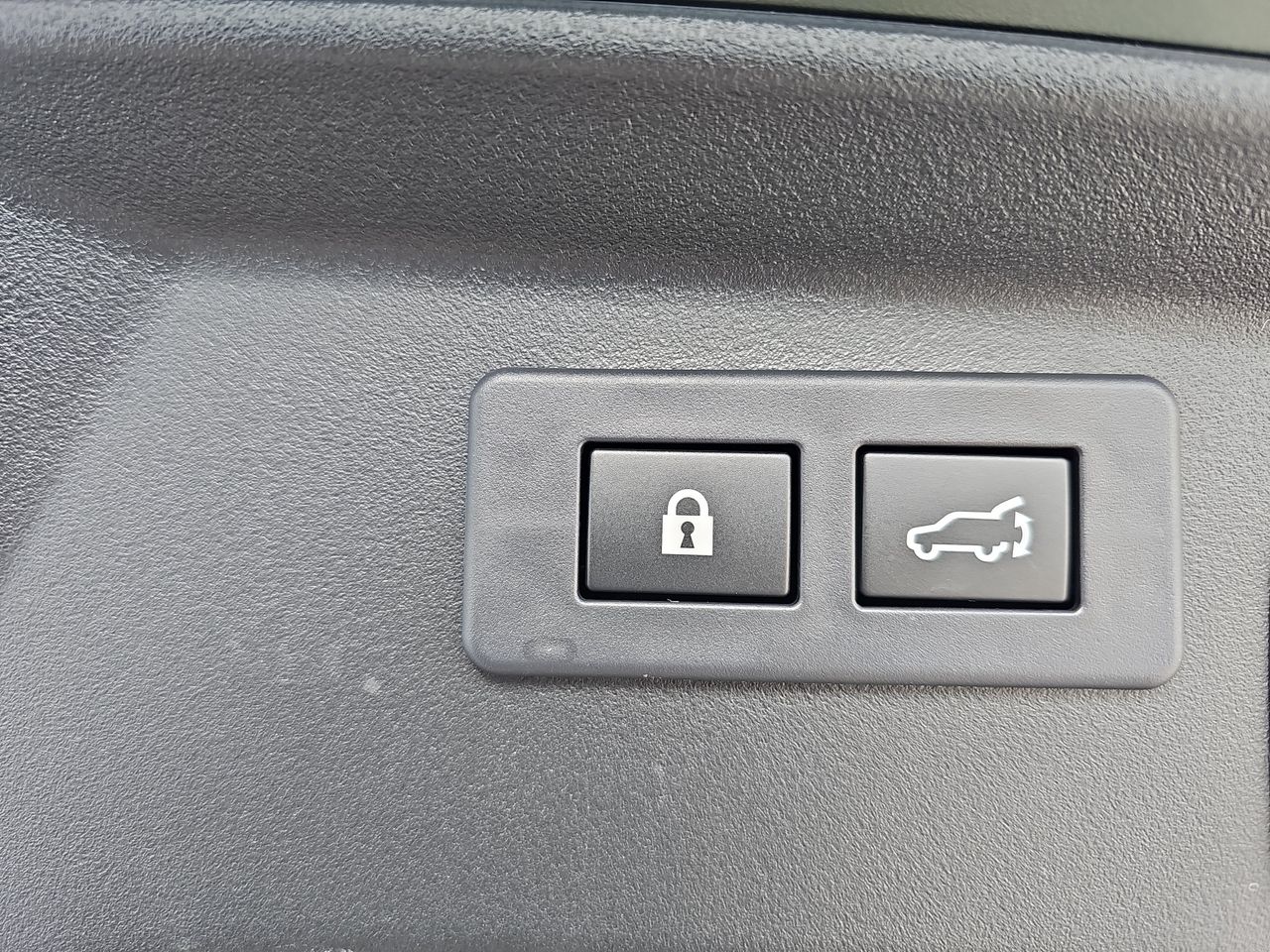 2026 Subaru Outback Limited - Photo 13