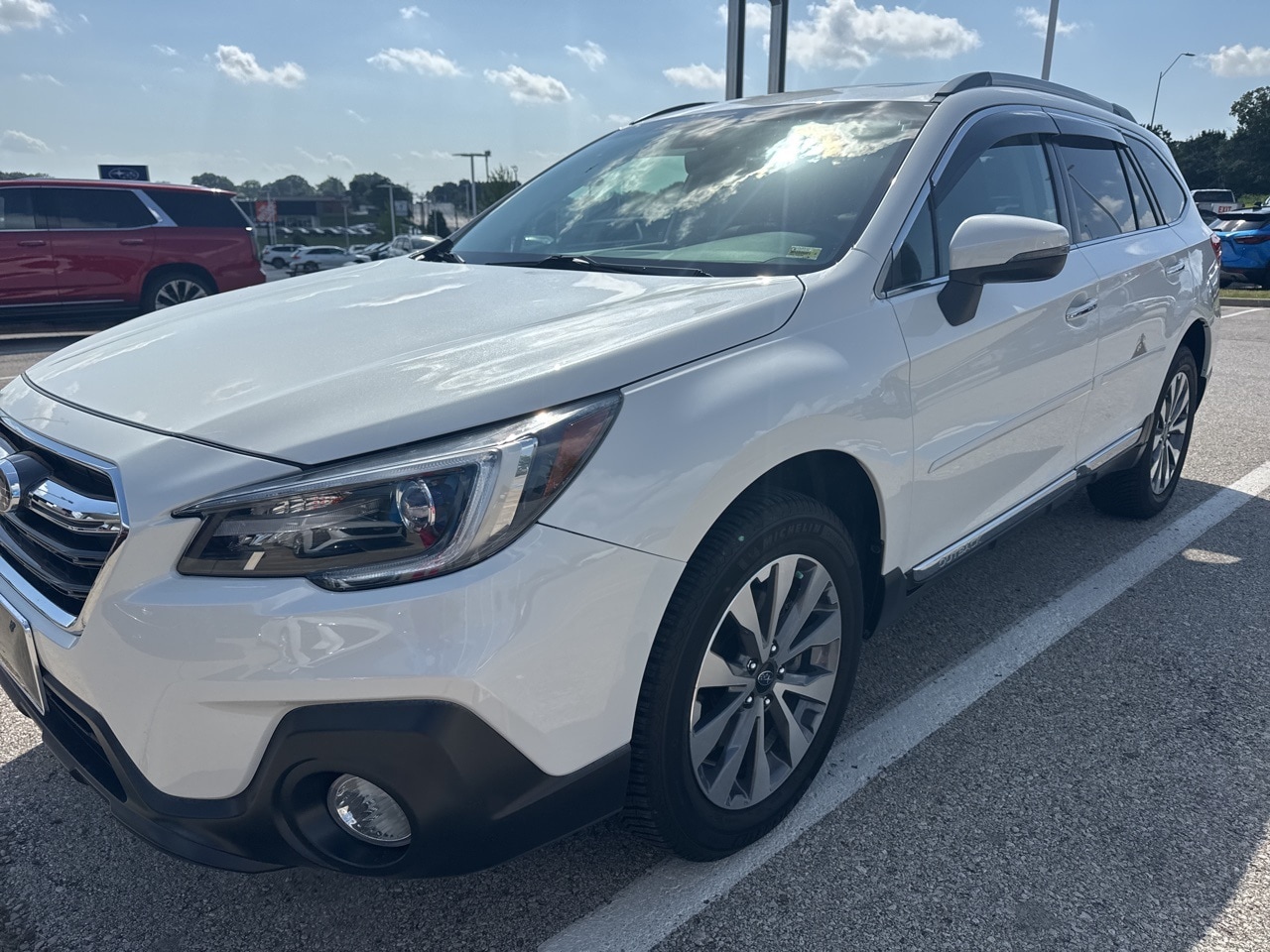 Used 2019 Subaru Outback Touring with VIN 4S4BSETC0K3232522 for sale in Kansas City