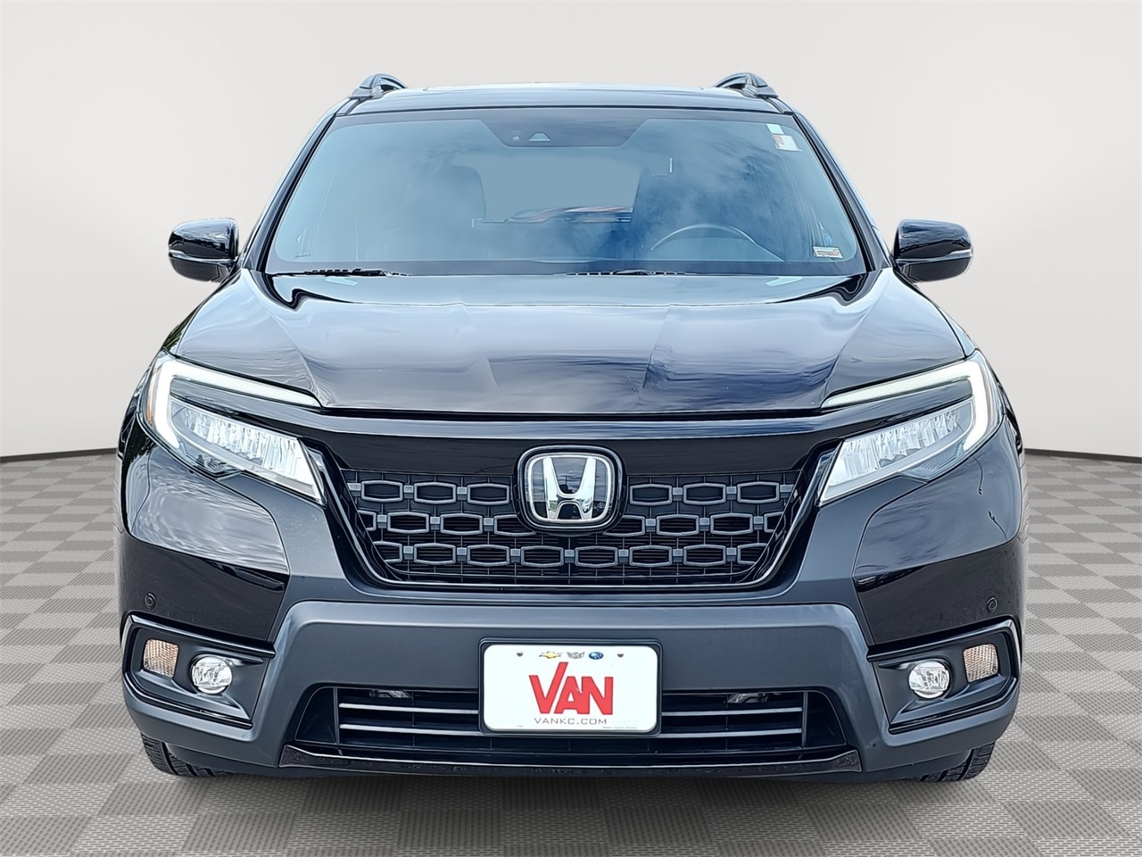 Used 2019 Honda Passport Elite with VIN 5FNYF8H01KB025014 for sale in Kansas City