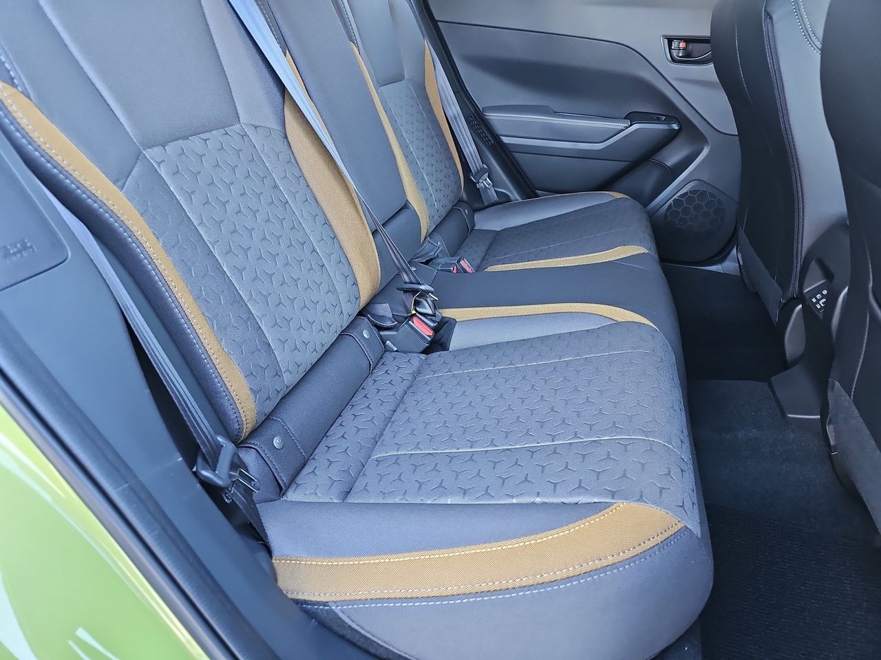 New 2026 Citron Yellow Pearl Subaru Sport Hybrid image 14