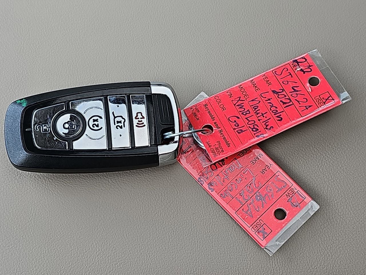 Used 2021 Mocha Lincoln Reserve image 41