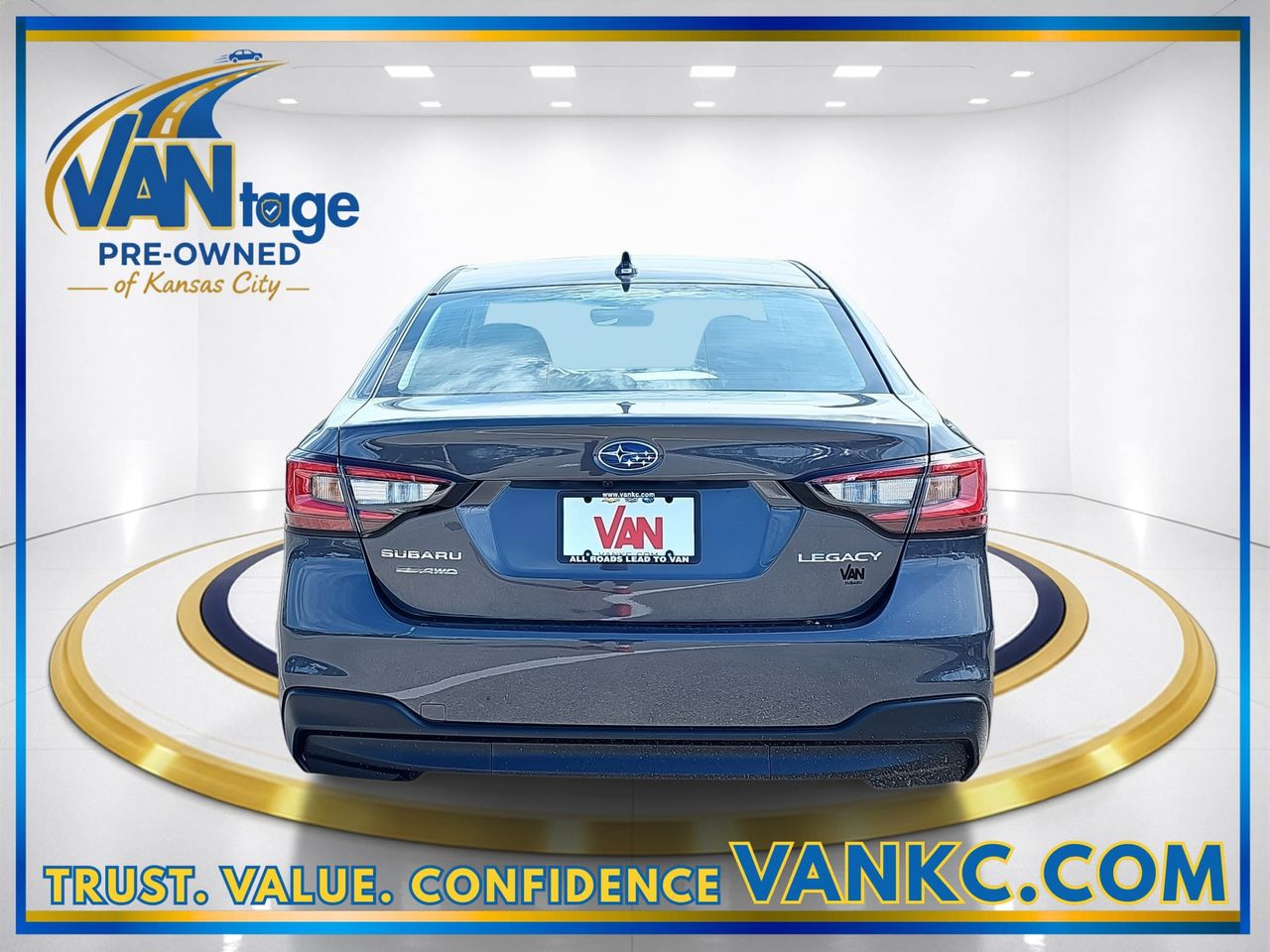 Certified Used 2025 Gray Metallic Subaru Premium image 7