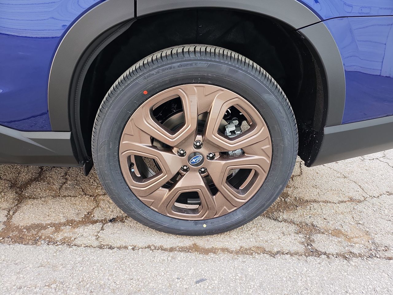 New 2026 Sapphire Blue Pearl Subaru Limited Bronze Edition 7-Passenger image 35