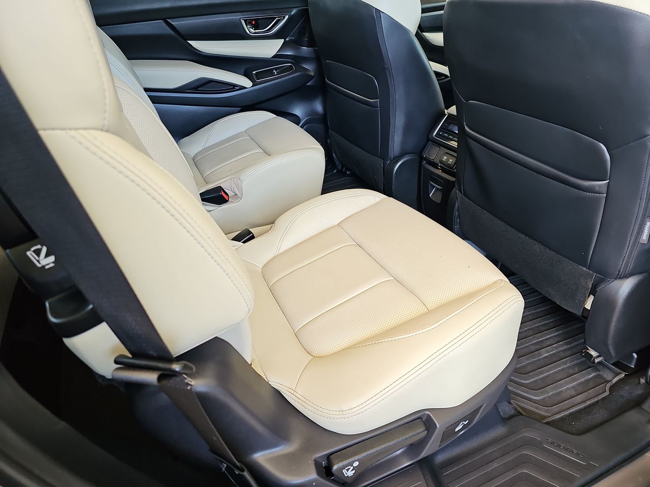 Used 2022 Brilliant Bronze Metallic Subaru Limited image 14