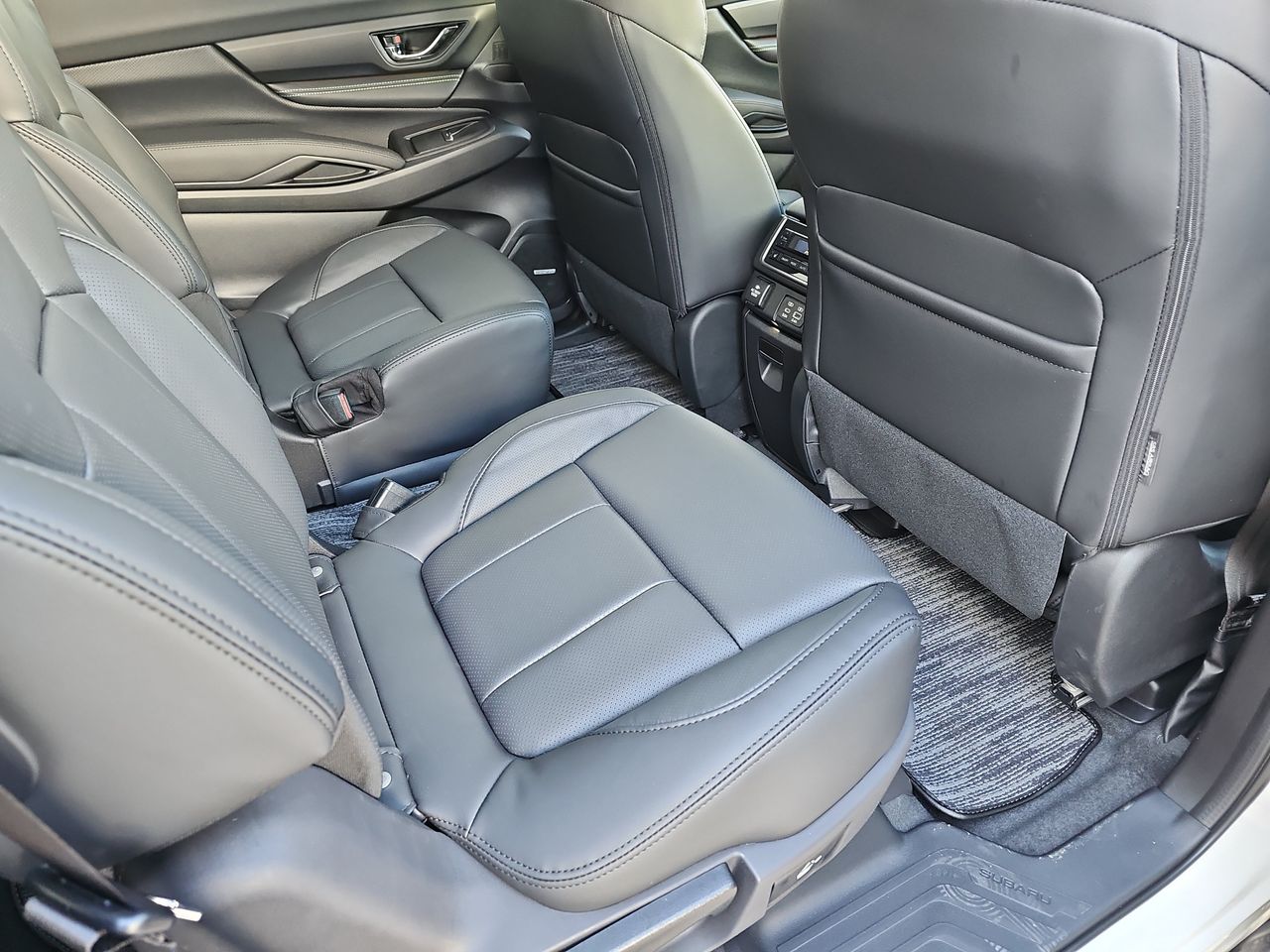 2026 Subaru Ascent Onyx Edition-Touring - Photo 11