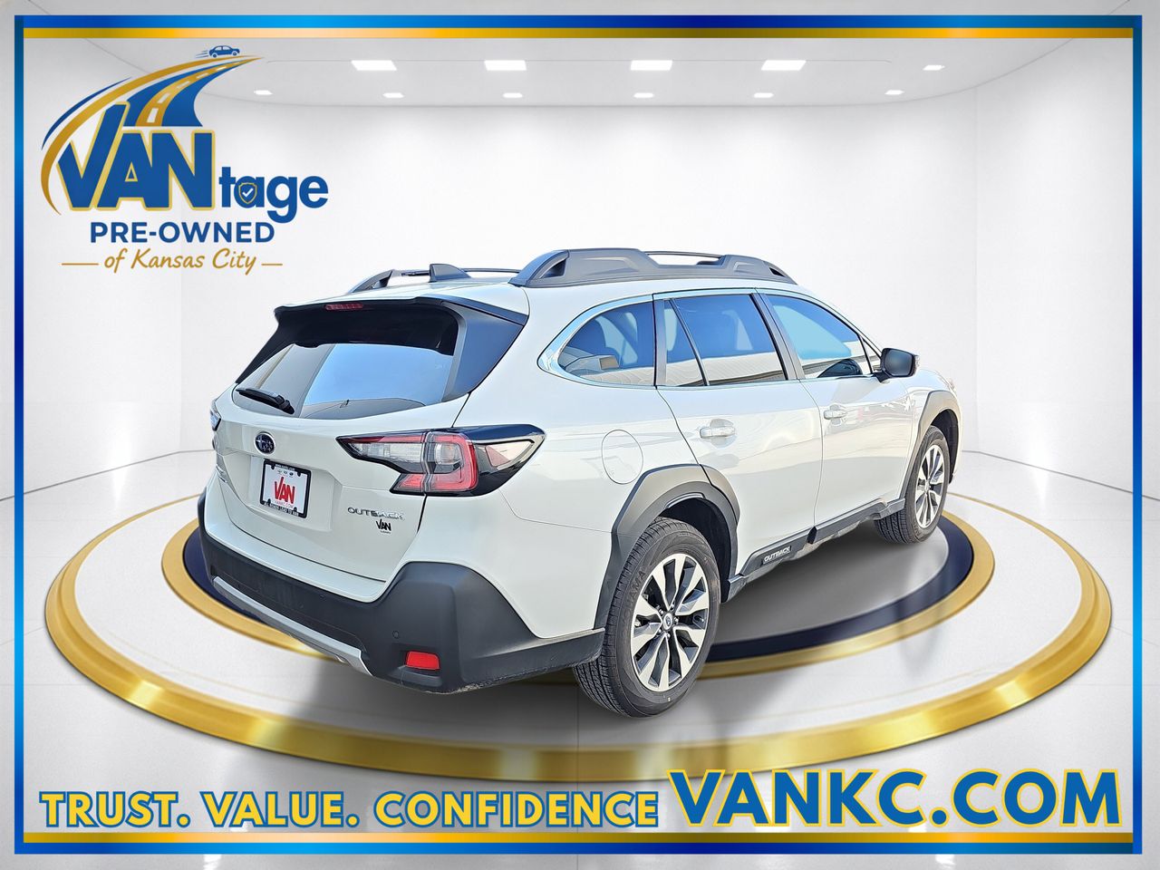 Certified Used 2025 Crystal White Subaru Limited image 6