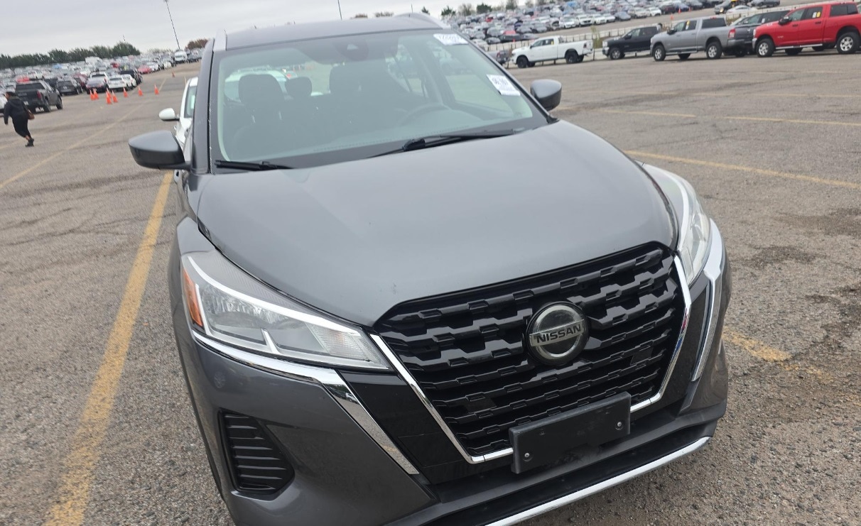 Used 2021 Nissan Kicks SV with VIN 3N1CP5CVXML516214 for sale in Kansas City