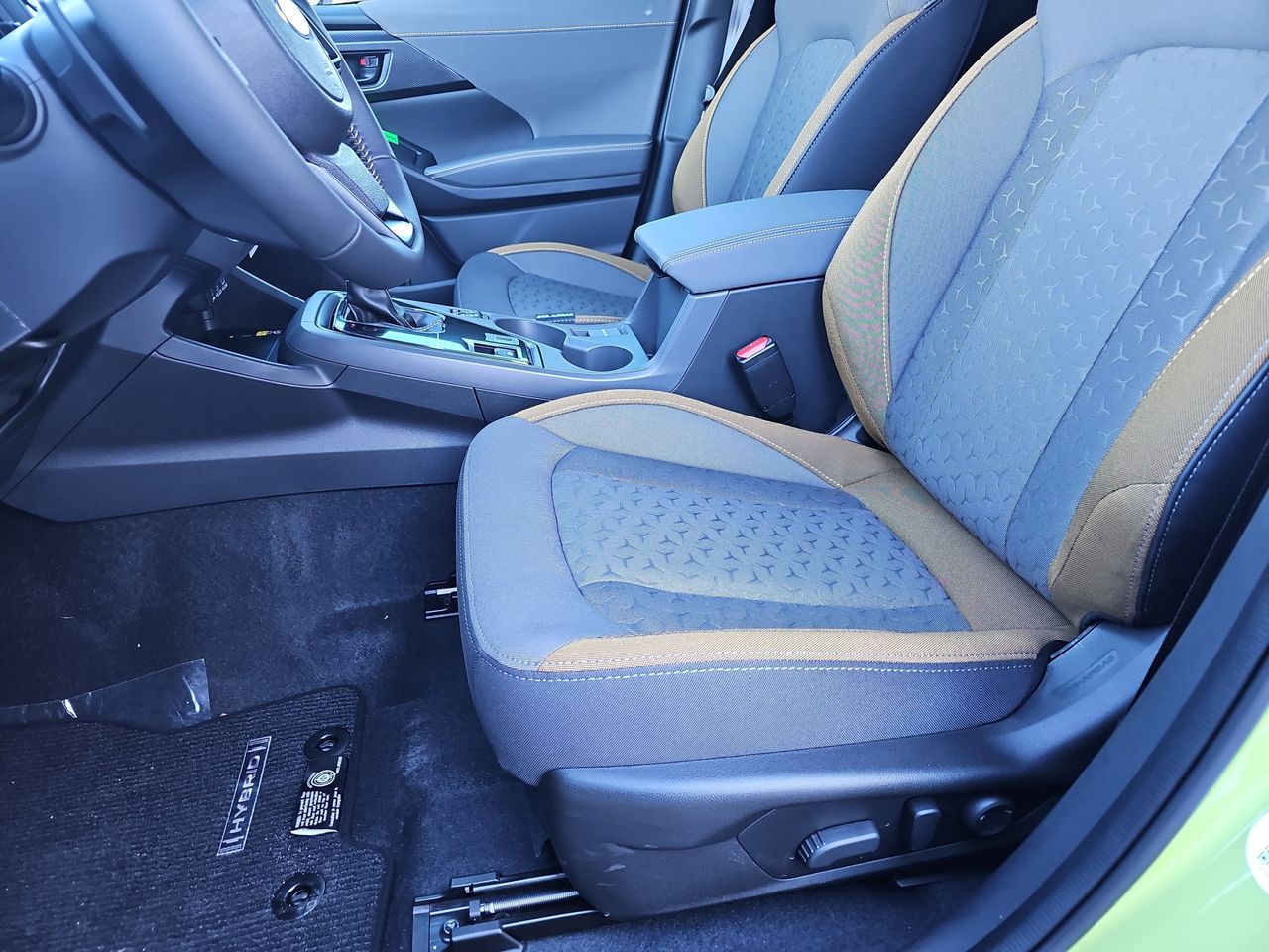 New 2026 Citron Yellow Pearl Subaru Sport Hybrid image 15