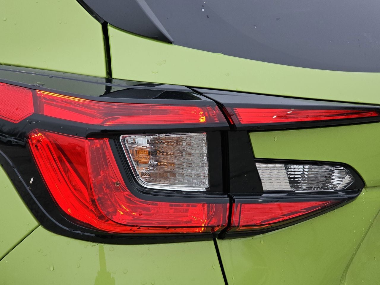 New 2026 Citron Yellow Pearl Subaru Limited Hybrid image 33