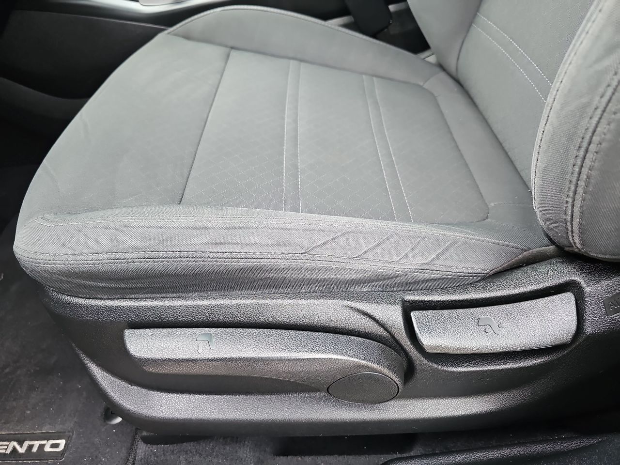Used 2020 Gravity Gray Kia LX image 35