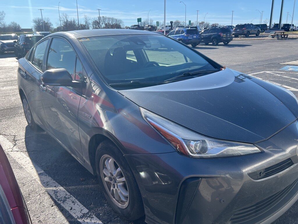 Used 2021 Toyota Prius LE Hatchback