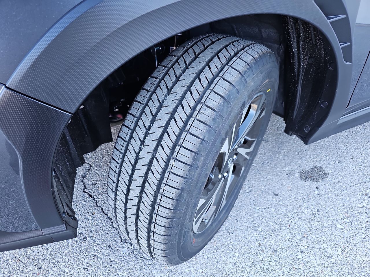 New 2026 Magnetite Gray/Crystal Black Silica Subaru Premium image 32