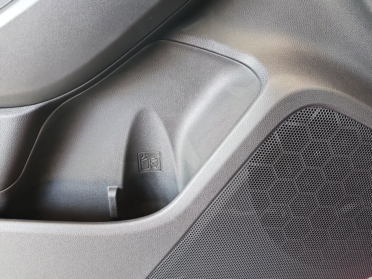 New 2025 Pure Red Subaru Base image 28