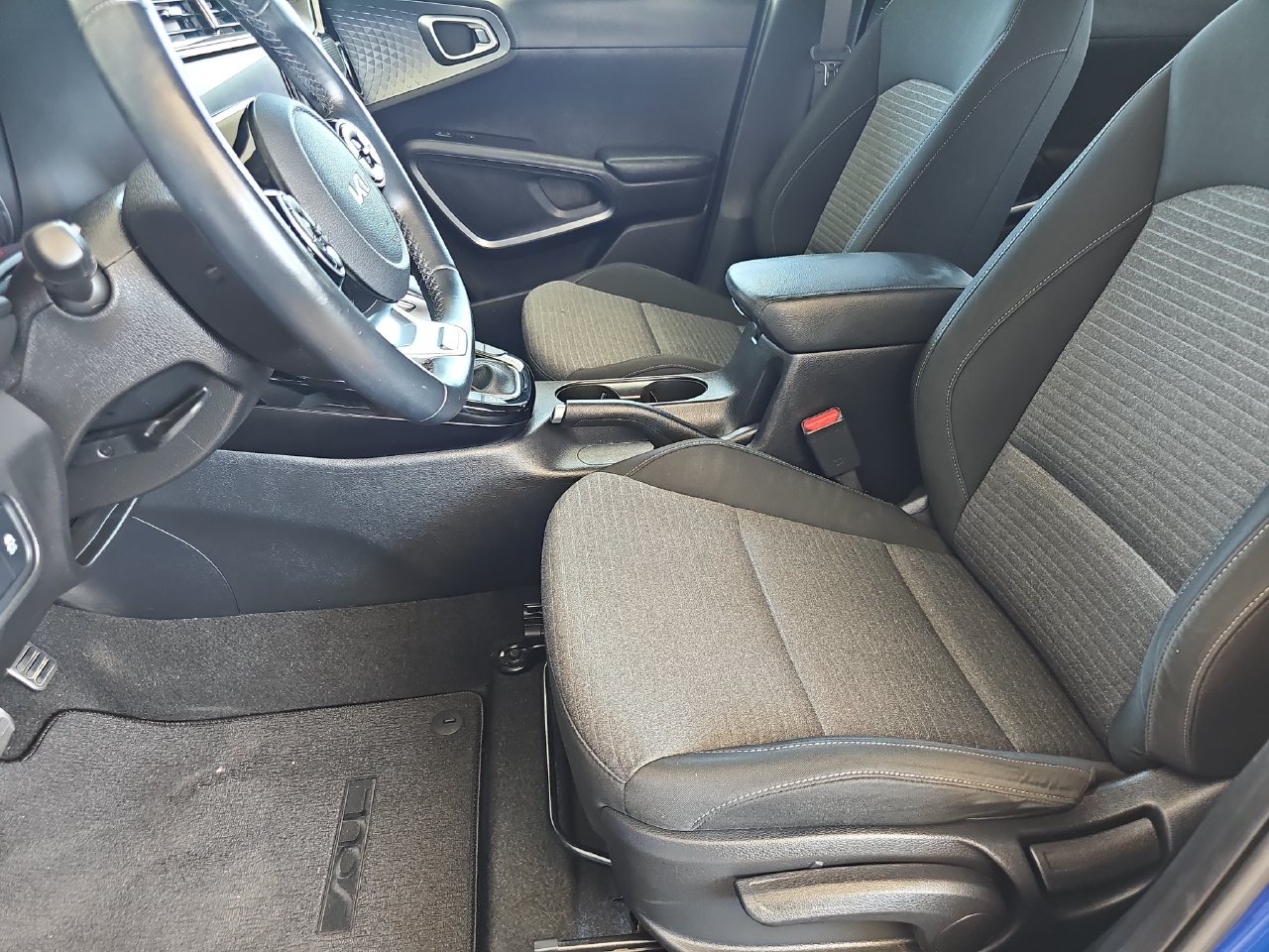 Used 2022 Neptune Blue Kia GT-Line image 19