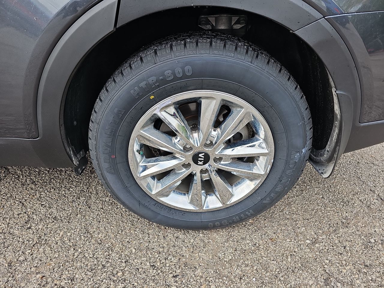 Used 2020 Gravity Gray Kia LX image 39