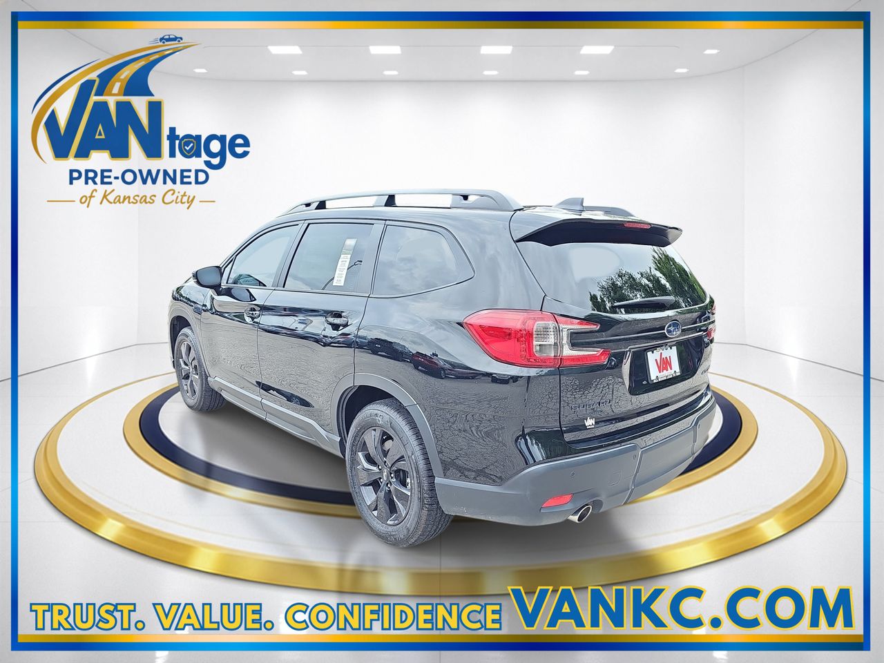 Used 2026 Crystal Black Silica Subaru Premium image 9