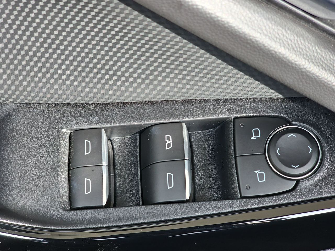Used 2026 Mosaic Black Metallic Chevrolet RS image 33