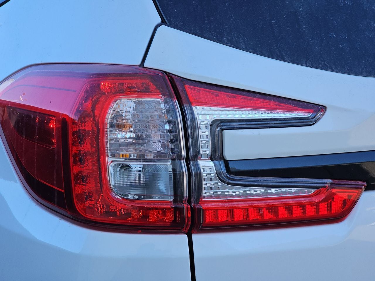 New 2026 Crystal White Pearl Subaru Onyx Edition Touring 7-Passenger image 38