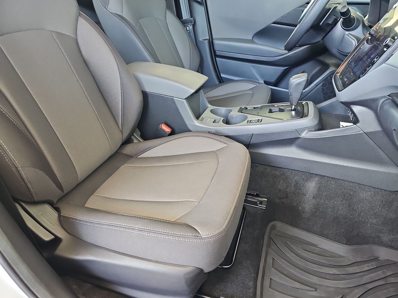 Used 2026 Crystal White Pearl Subaru Premium image 13
