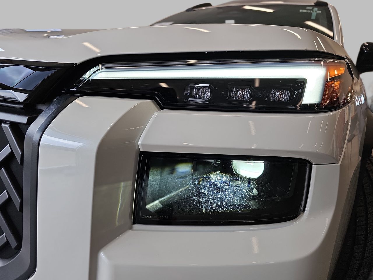 New 2026 Crystal White Pearl Subaru Premium image 32