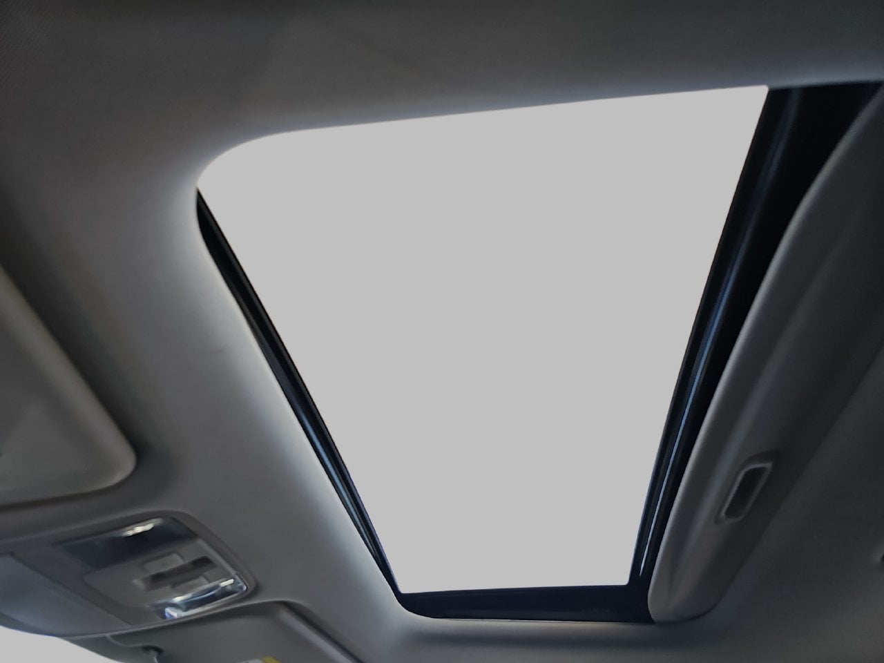 Used 2022 Neptune Blue Kia GT-Line image 36