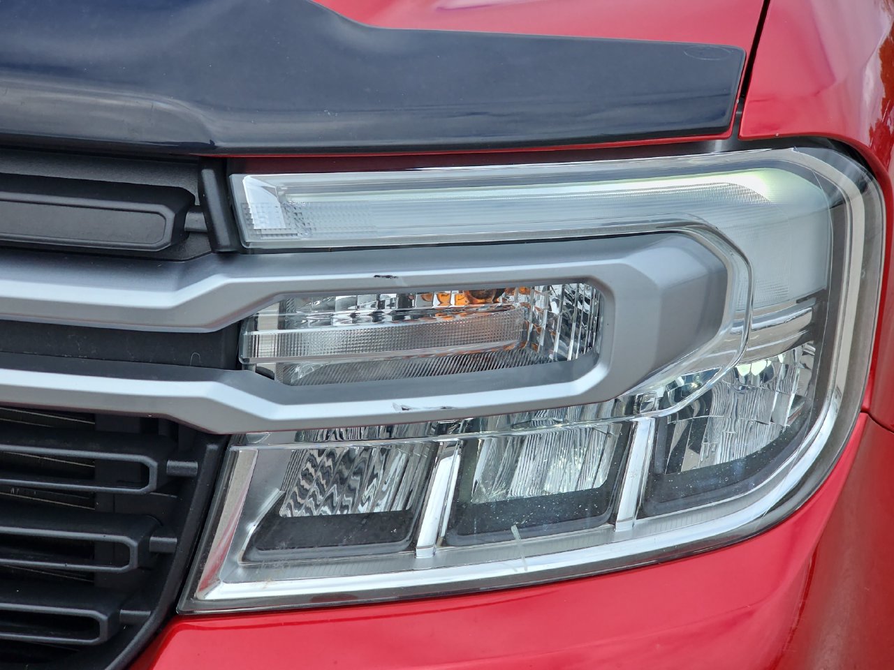 Used 2022 Red Metallic Ford Lariat image 36