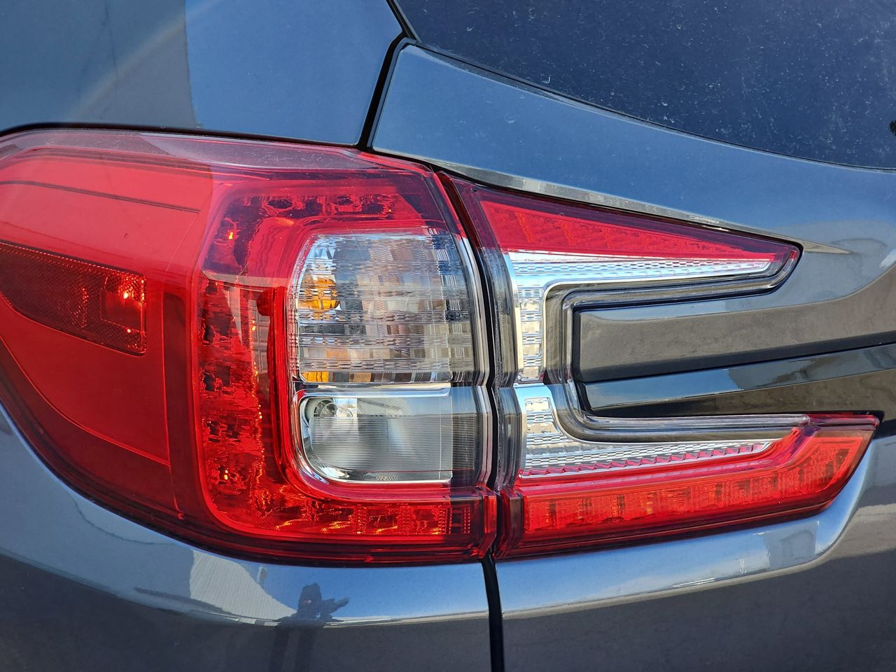 New 2026 Magnetite Gray Subaru Onyx Edition Touring 7-Passenger image 37