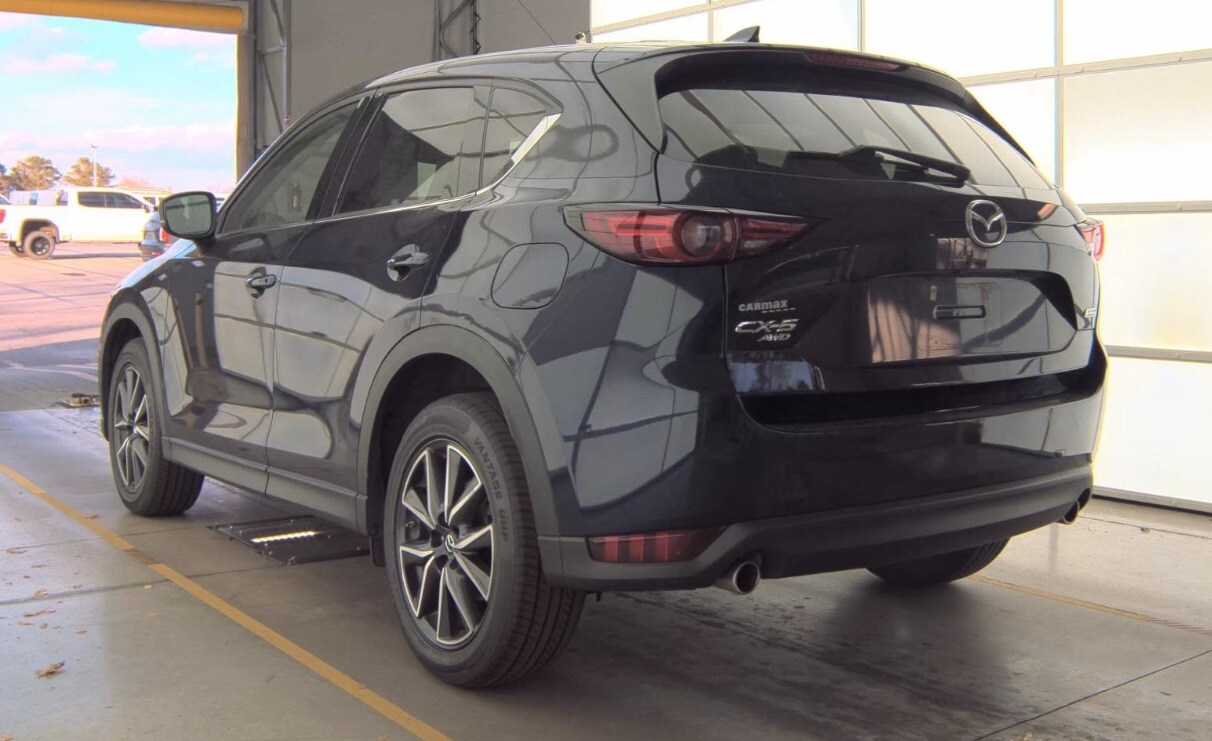 2018 Mazda CX-5 Grand Touring photo 2