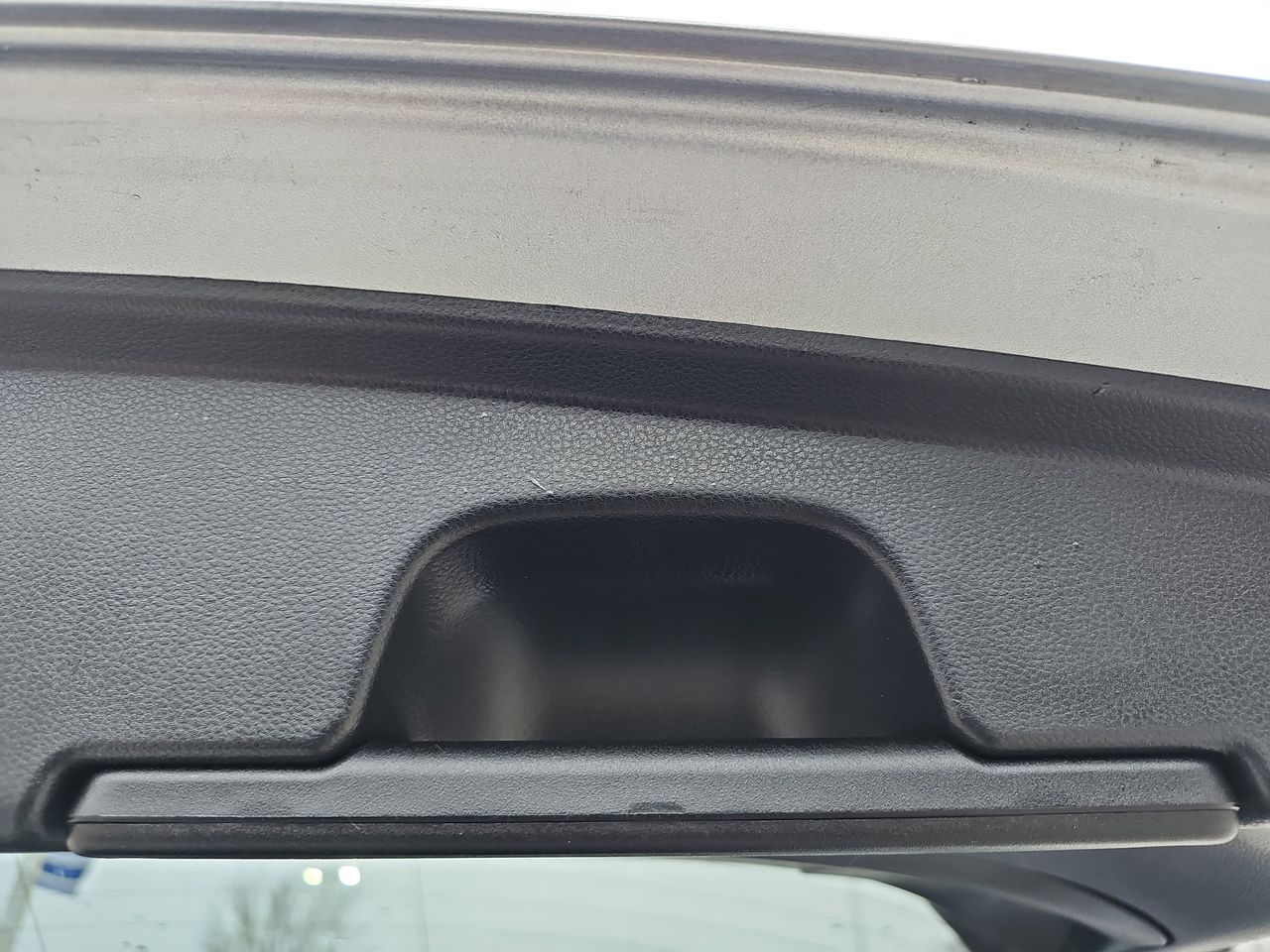 Certified Used 2021 Ice Silver Metallic Subaru Premium image 16