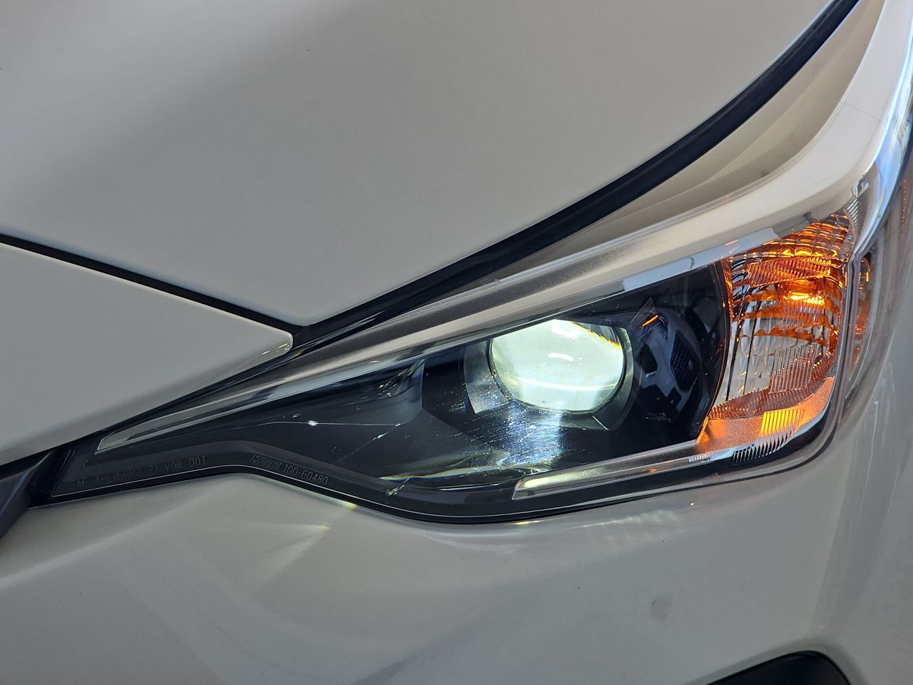 Used 2026 Crystal White Pearl Subaru Premium image 37