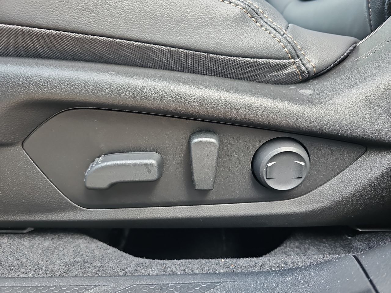 2026 Subaru Outback Limited - Photo 31