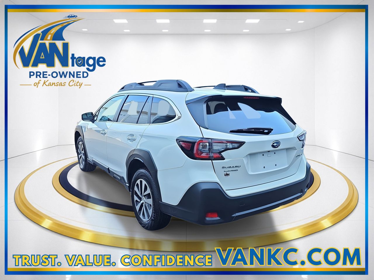 Certified Used 2025 Crystal White Pearl Subaru Premium image 9