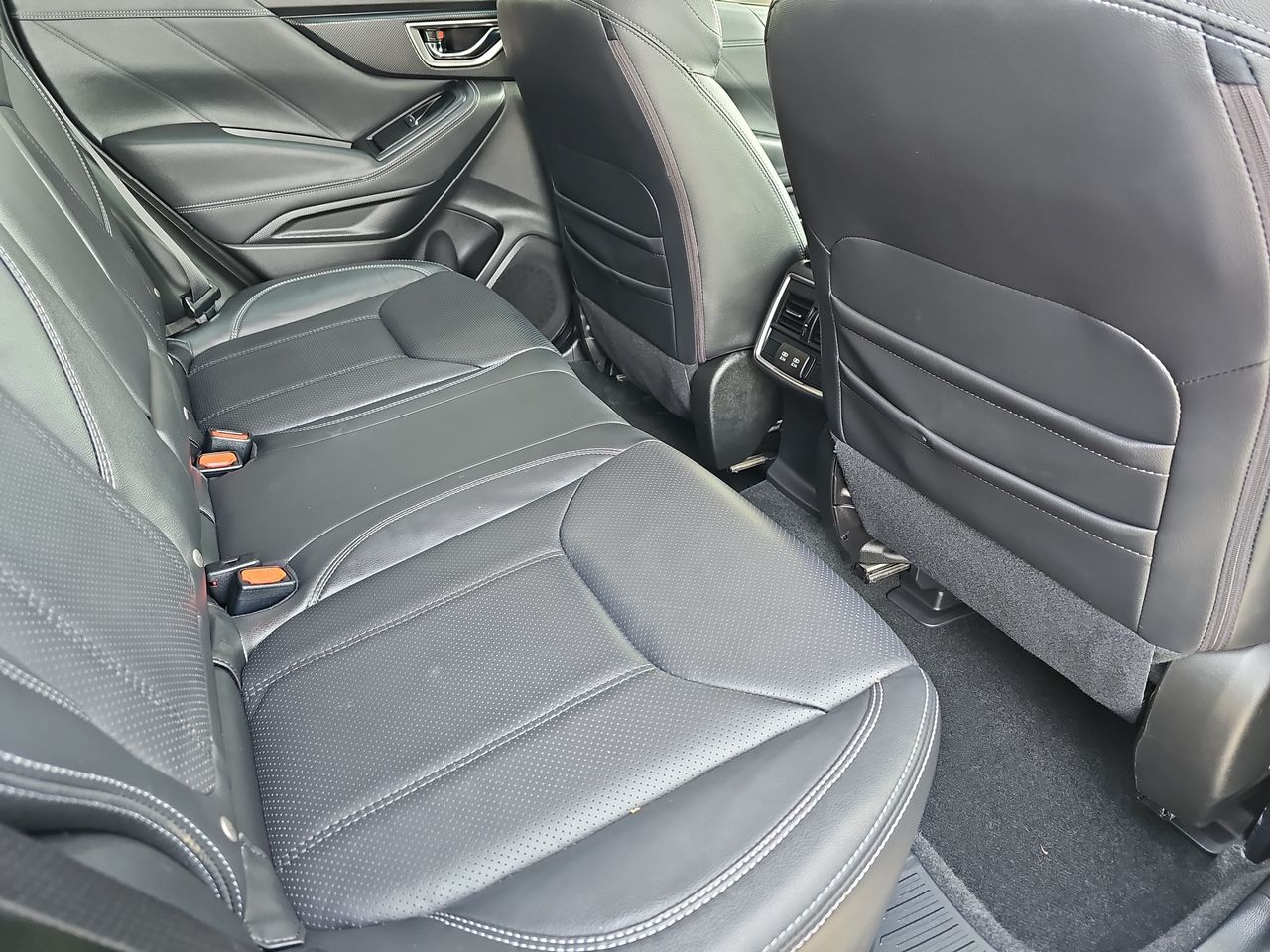 Used 2021 Magnetite Gray Metallic Subaru Limited image 14