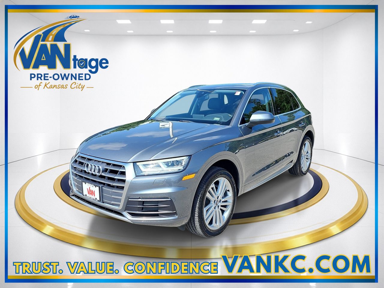 2018 Audi Q5 2.0T quattro S tronic Premium Plus's photo