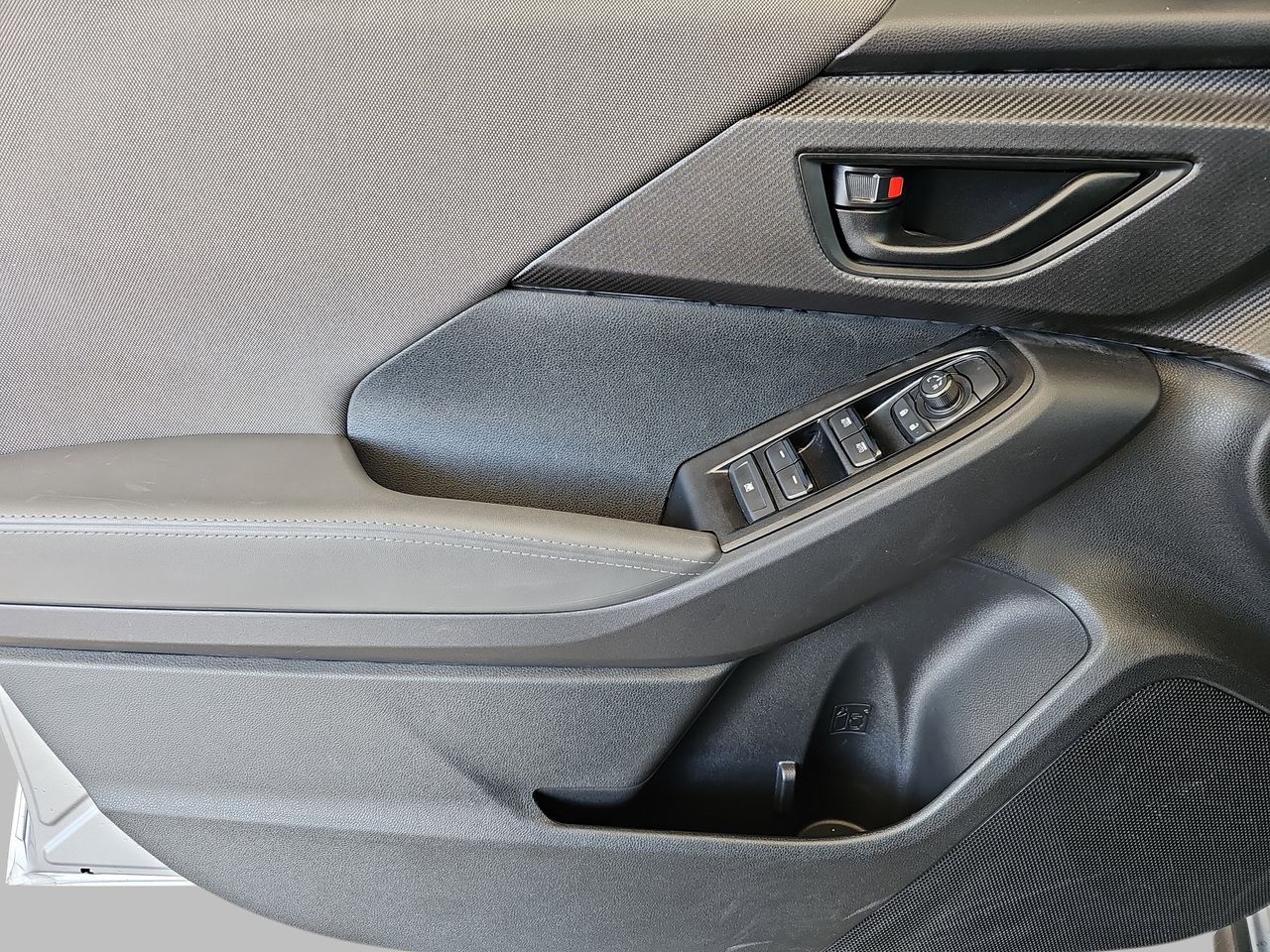 Certified Used 2026 Ice Silver Metallic Subaru Premium image 31