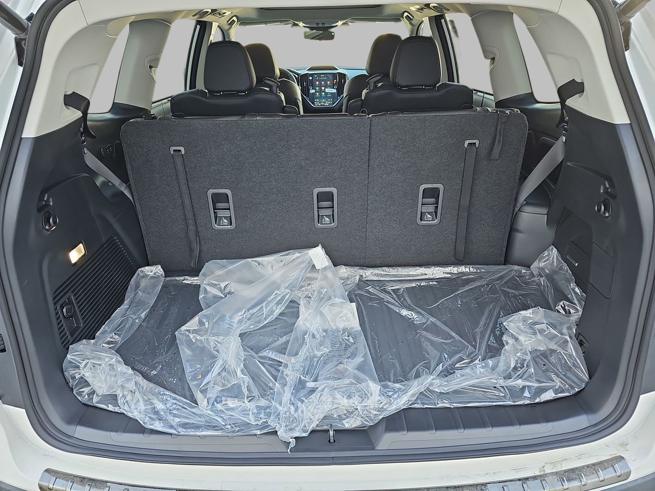 New 2026 Crystal White Pearl Subaru Onyx Edition Touring 7-Passenger image 13