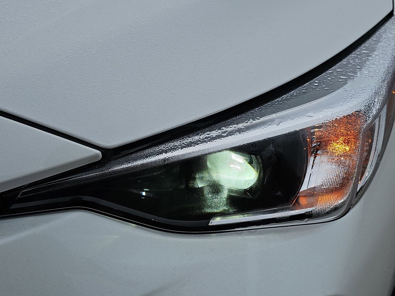 New 2026 Crystal White Pearl Subaru Premium image 32